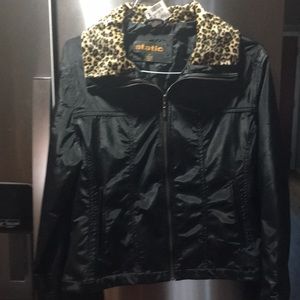 NWT Jacket black lightweight good for the rain